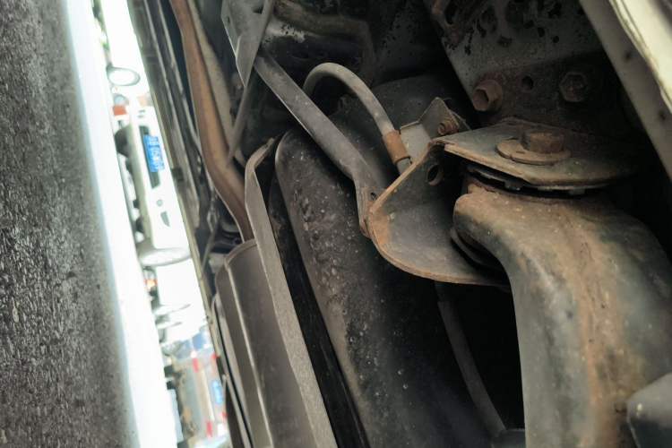 Used Nissan X-Trail 2014 2.0L CVT Comfort Edition 2WD Chassis Rear Left