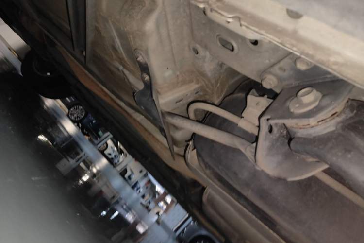 Used Nissan X-Trail 2014 2.0L CVT Smart Edition 2WD Chassis Rear Left