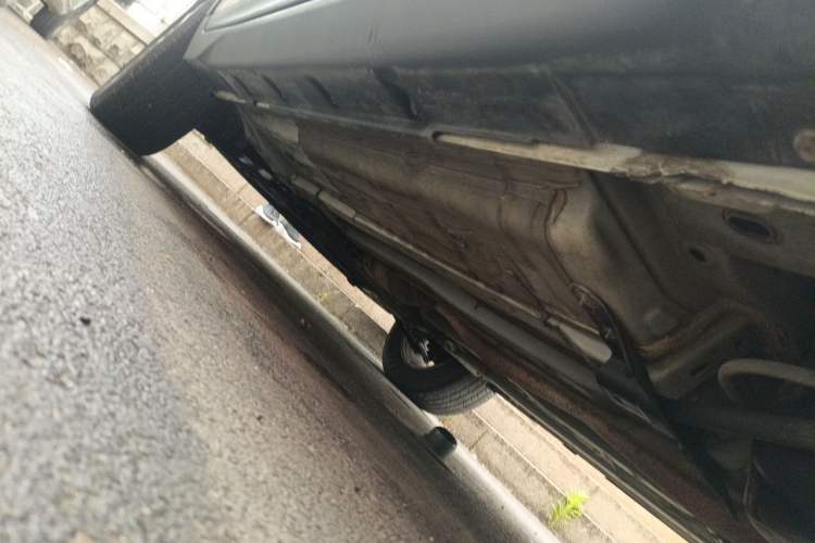 Used Nissan X-Trail 2014 2.0L CVT Comfort Edition 2WD Chassis Rear Left