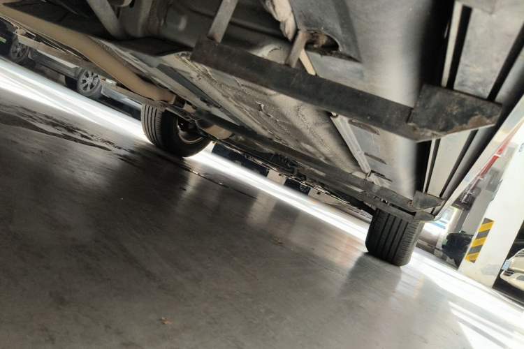 Used Nissan X-Trail 2014 2.5L CVT Leading Edition 4WD Chassis Rear Right