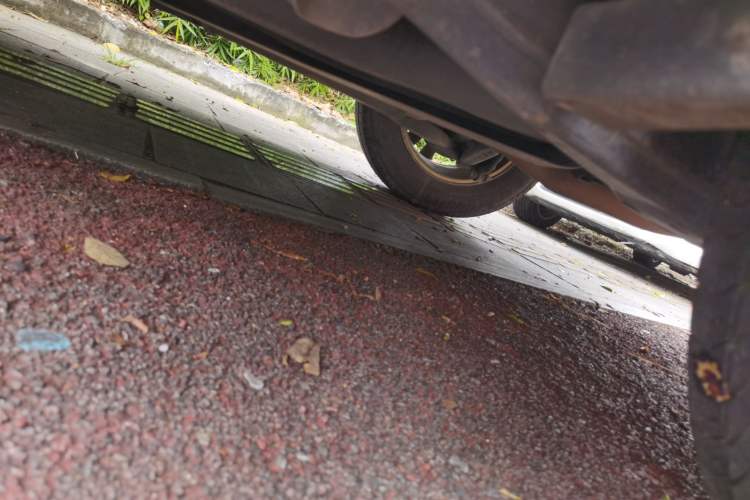 Used Nissan X-Trail 2014 2.0L CVT Comfort Edition 2WD Chassis Rear Right