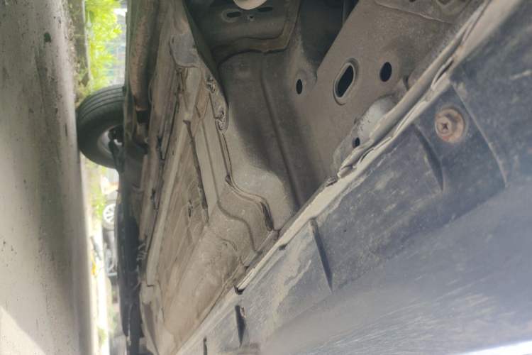 Used Nissan X-Trail 2014 2.0L CVT Comfort Edition 2WD Chassis Rear Right