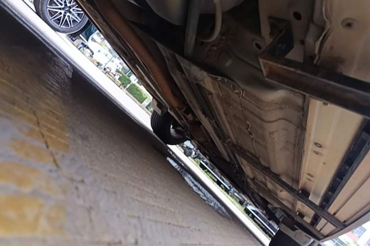Used Nissan X-Trail 2014 2.0L CVT Comfort Edition 2WD Chassis Rear Right