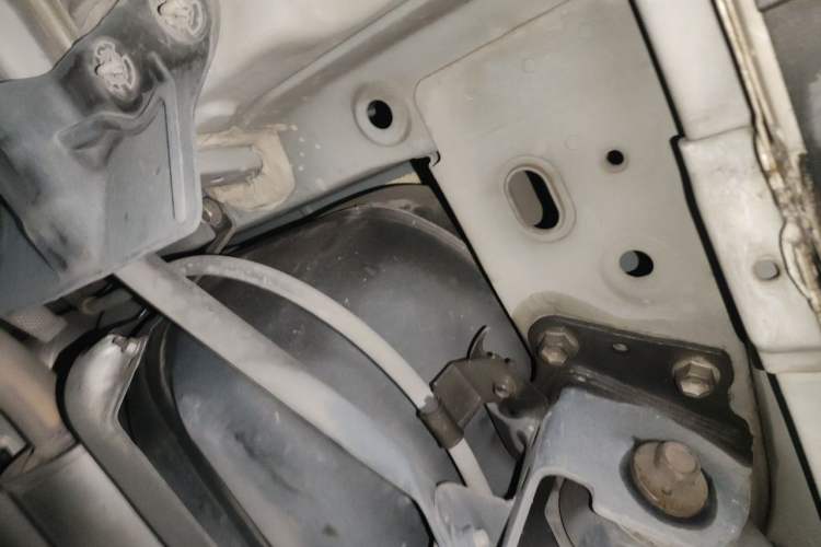 Used Nissan X-Trail 2014 2.0L CVT Comfort Edition 2WD Chassis Rear