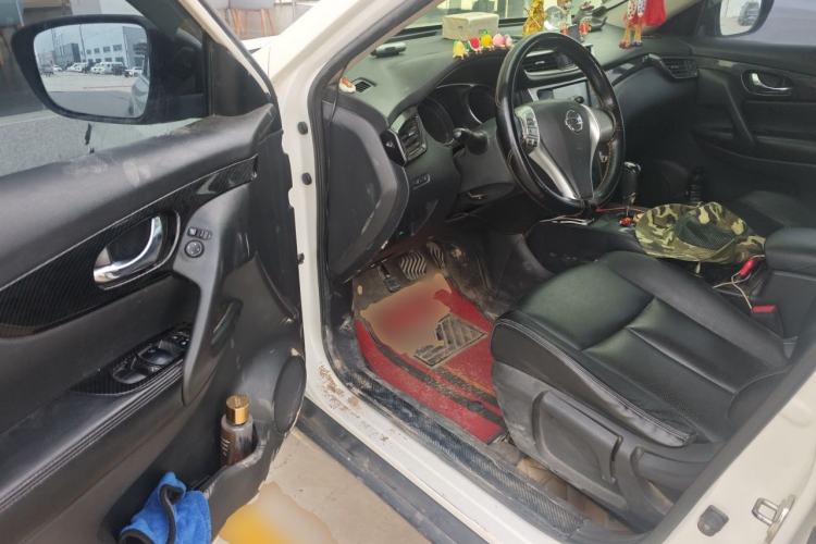 Used Nissan X-Trail 2014 2.0L CVT Comfort Edition 2WD Driver Seat