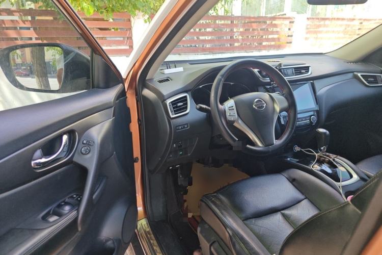 Used Nissan X-Trail 2014 2.0L CVT Comfort Edition 2WD Driver Seat