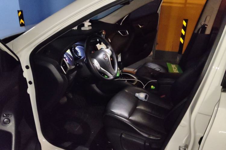 Used Nissan X-Trail 2014 2.0L CVT Comfort Edition 2WD Driver Seat