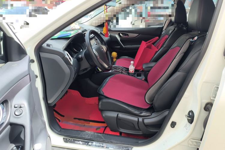 Used Nissan X-Trail 2014 2.0L CVT Comfort Edition 2WD Driver Seat