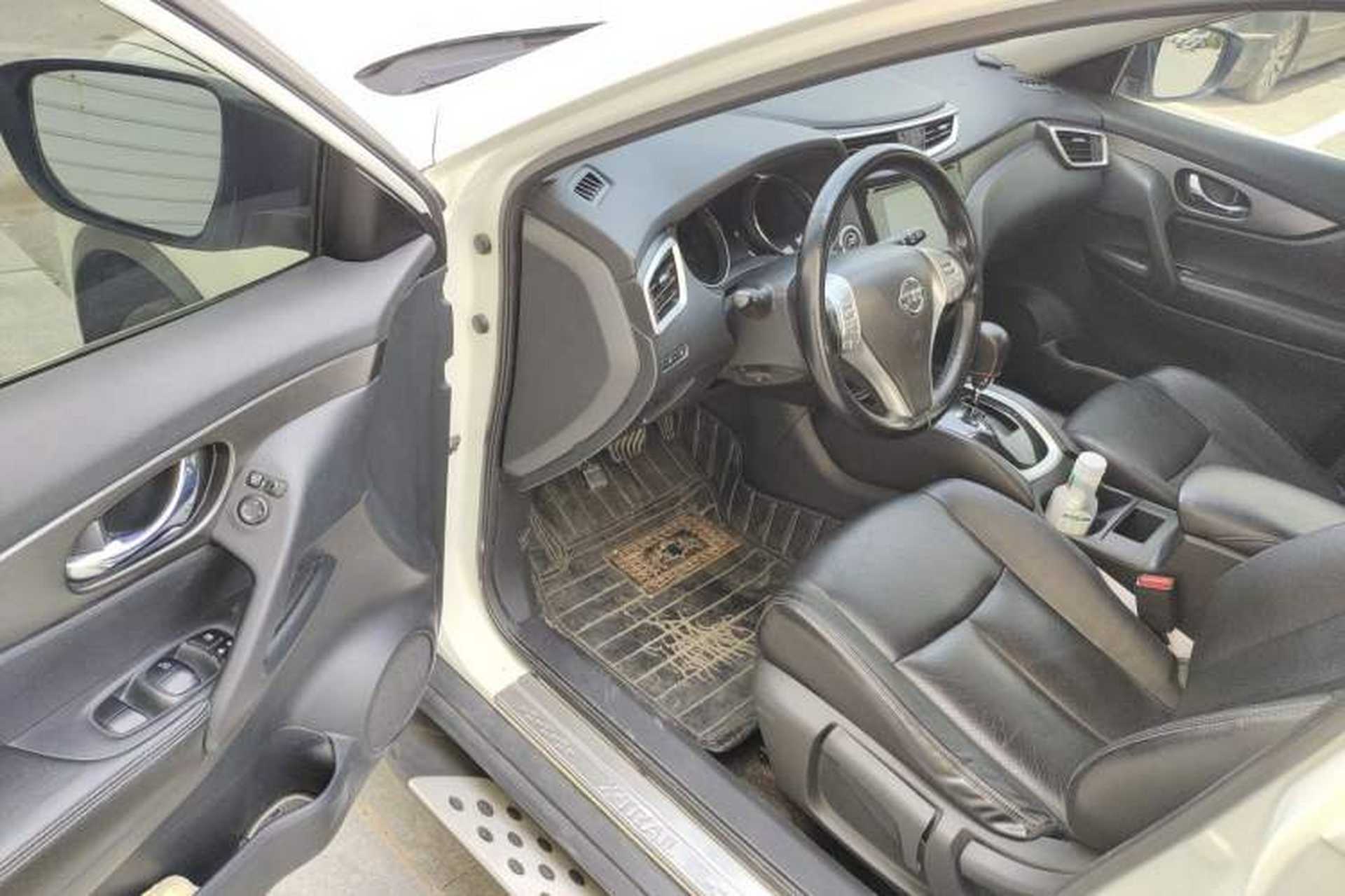 Used Nissan X-Trail 2014 2.0L CVT Comfort Edition 2WD Driver Seat