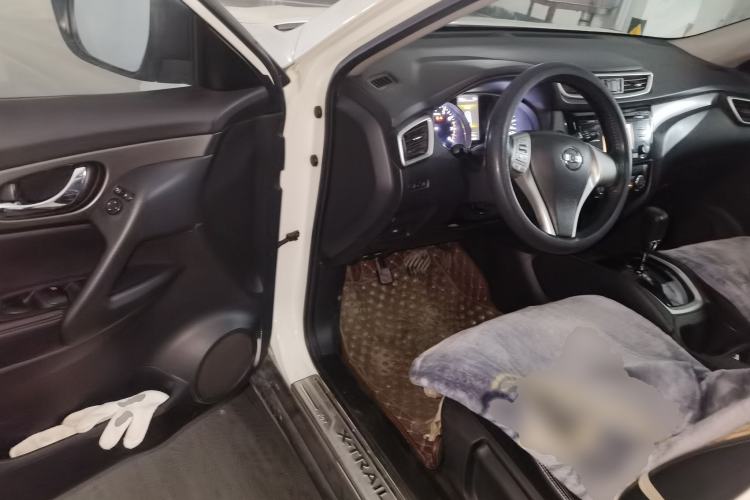 Used Nissan X-Trail 2014 2.0L CVT Comfort Edition 2WD Driver Seat