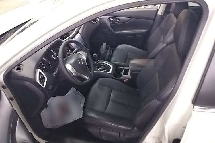 Used Nissan X-Trail 2014 2.0L CVT Comfort Edition 2WD Driver Seat