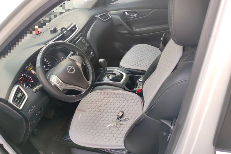 Used Nissan X-Trail 2014 2.5L CVT Luxury Edition 4WD Driver Seat