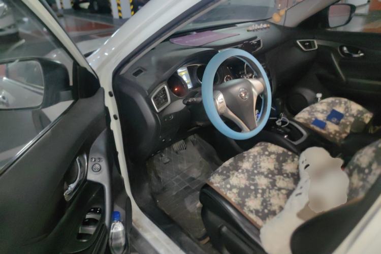 Used Nissan X-Trail 2014 2.0L CVT Comfort Edition 2WD Driver Seat