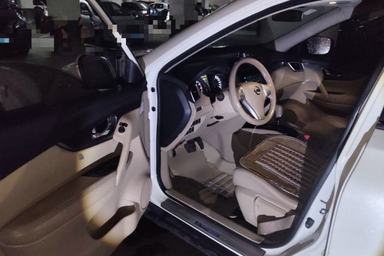 Used Nissan X-Trail 2014 2.0L CVT Comfort Edition 2WD Driver Seat