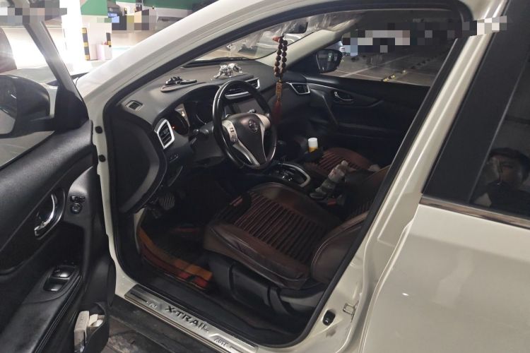 Used Nissan X-Trail 2014 2.0L CVT Comfort Edition 2WD Driver Seat
