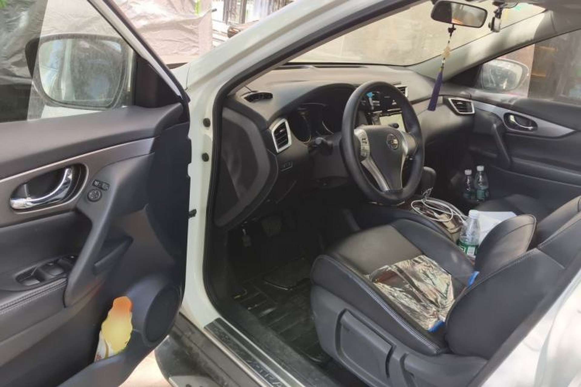 Used Nissan X-Trail 2014 2.0L CVT Comfort Edition 2WD Driver Seat
