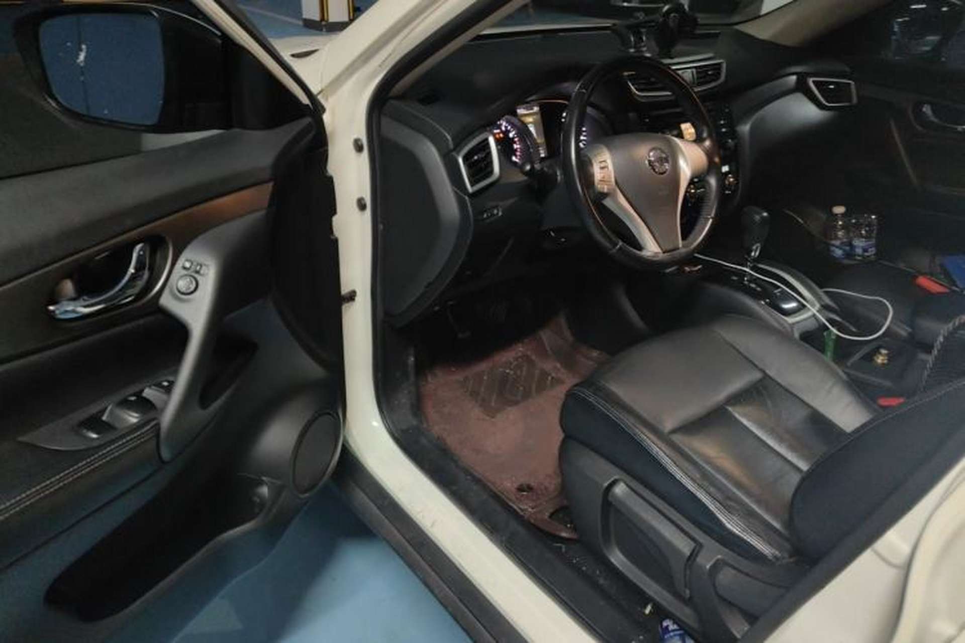 Used Nissan X-Trail 2014 2.0L CVT Comfort Edition 2WD Driver Seat