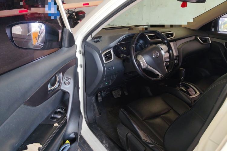 Used Nissan X-Trail 2014 2.0L CVT Comfort Edition 2WD Driver Seat