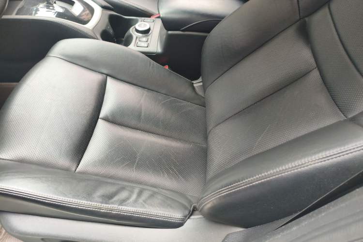 Used Nissan X-Trail 2014 2.5L CVT Luxury Edition 4WD Driver Seat