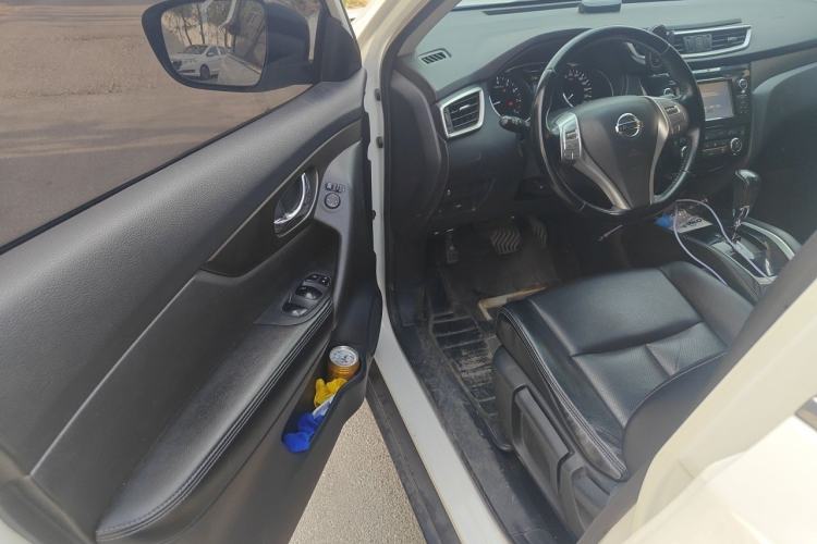 Used Nissan X-Trail 2014 2.0L CVT Smart Edition 2WD Driver Seat