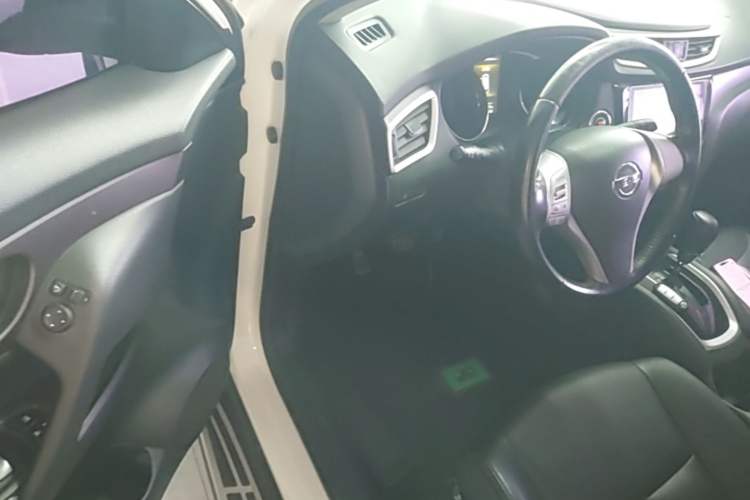 Used Nissan X-Trail 2014 2.0L CVT Comfort Edition 2WD Driver Seat