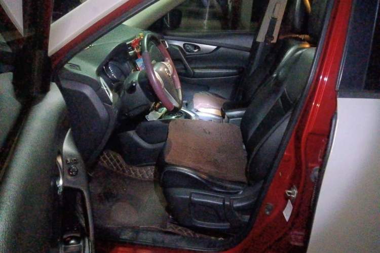 Used Nissan X-Trail 2014 2.0L CVT Smart Edition 2WD Driver Seat