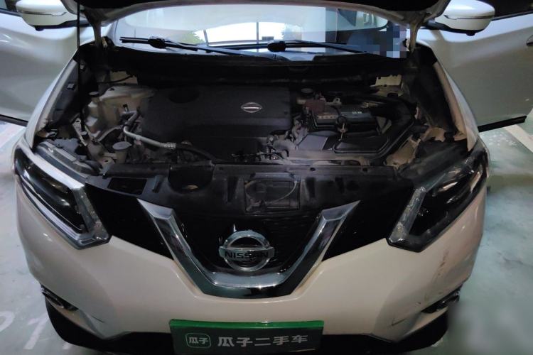 Used Nissan X-Trail 2014 2.5L CVT Luxury Edition 4WD Engine Bay