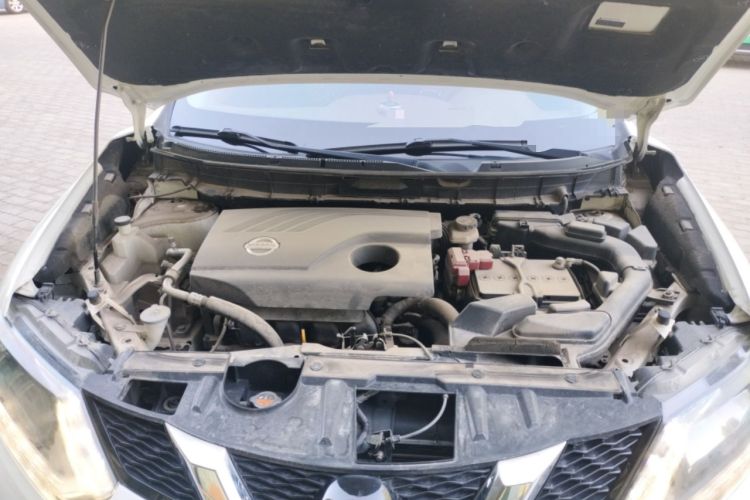 Used Nissan X-Trail 2014 2.0L CVT Comfort Edition 2WD Engine Bay