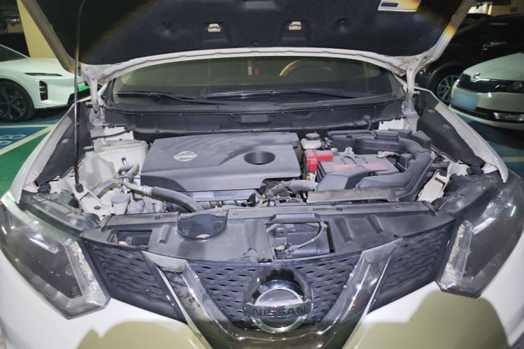 Used Nissan X-Trail 2014 2.0L CVT Comfort Edition 2WD Engine Bay