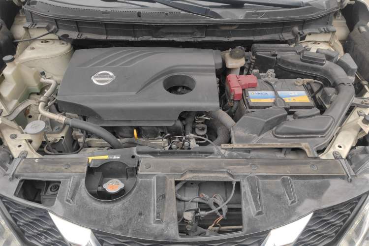 Used Nissan X-Trail 2014 2.0L CVT Comfort Edition 2WD Engine Bay