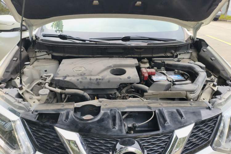 Used Nissan X-Trail 2014 2.0L CVT Comfort Edition 2WD Engine Bay
