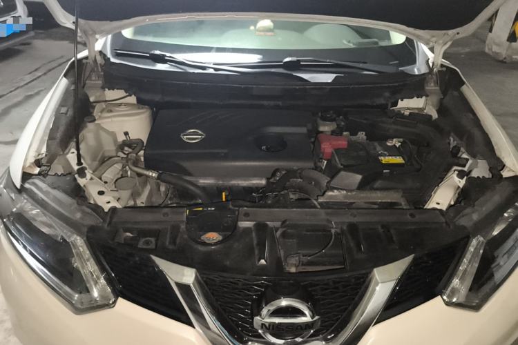 Used Nissan X-Trail 2014 2.0L CVT Comfort Edition 2WD Engine Bay