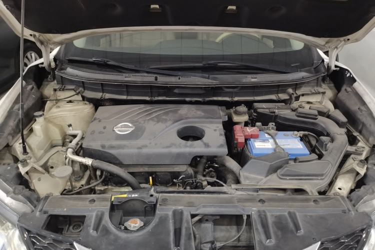 Used Nissan X-Trail 2014 2.0L CVT Comfort Edition 2WD Engine Bay