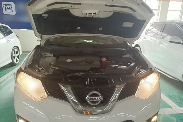 Used Nissan X-Trail 2014 2.0L CVT Comfort Edition 2WD Engine Bay