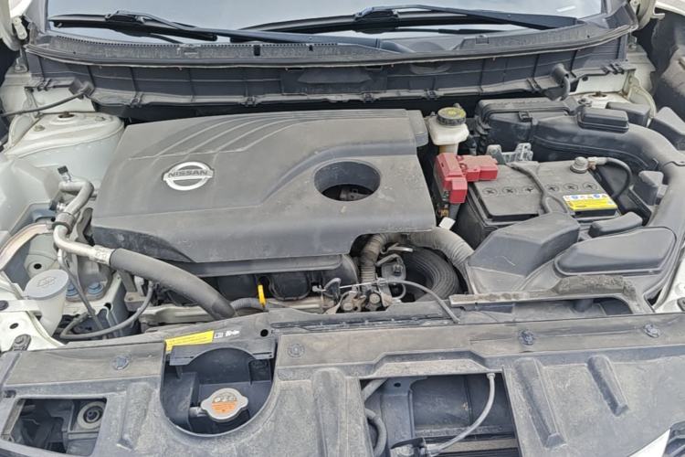 Used Nissan X-Trail 2014 2.0L CVT Comfort Edition 2WD Engine Bay