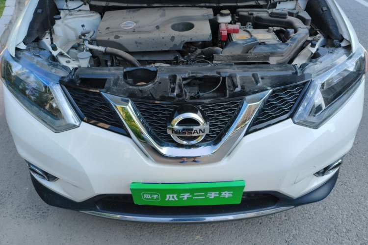 Used Nissan X-Trail 2014 2.0L CVT Comfort Edition 2WD Engine Bay