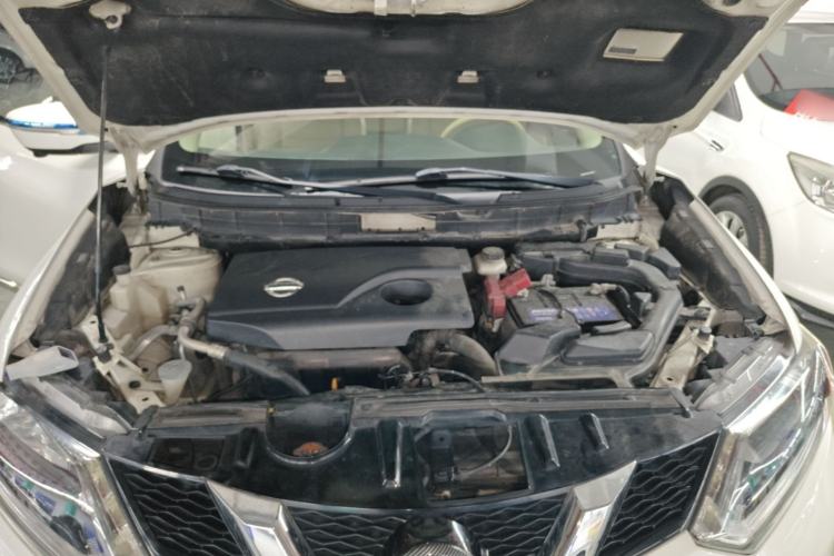 Used Nissan X-Trail 2014 2.0L CVT Comfort Edition 2WD Engine Bay