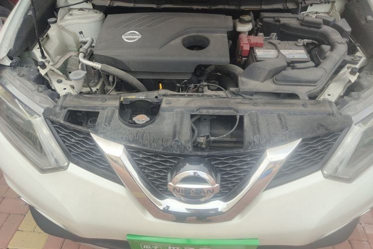 Used Nissan X-Trail 2014 2.0L CVT Comfort Edition 2WD Engine Bay
