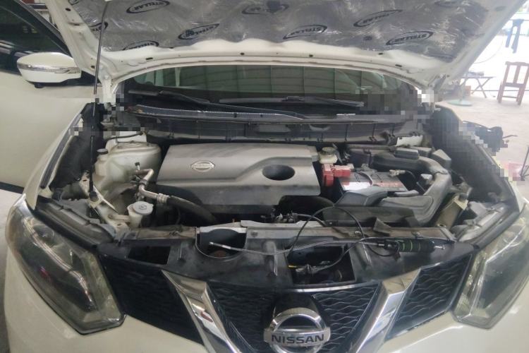 Used Nissan X-Trail 2014 2.0L CVT Comfort Edition 2WD Engine Bay