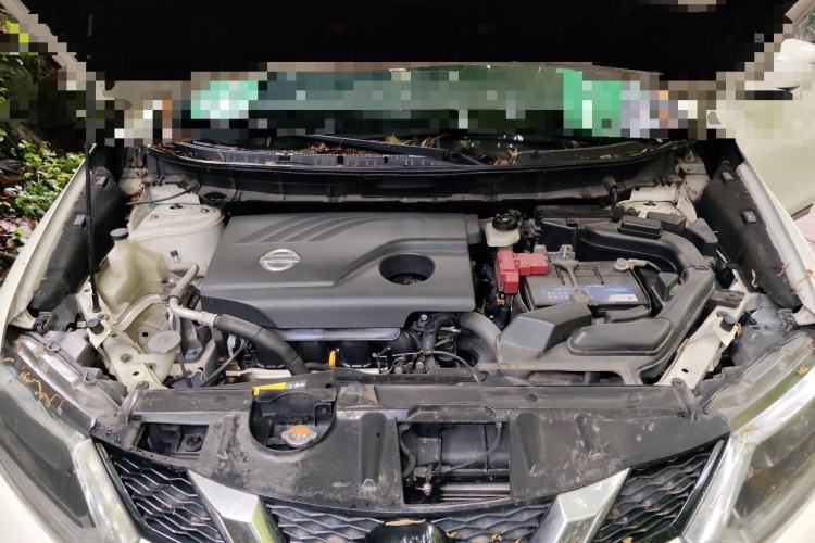 Used Nissan X-Trail 2014 2.0L CVT Comfort Edition 2WD Engine Bay