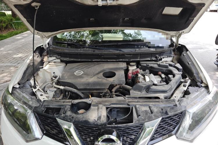 Used Nissan X-Trail 2014 2.0L CVT Comfort Edition 2WD Engine Bay