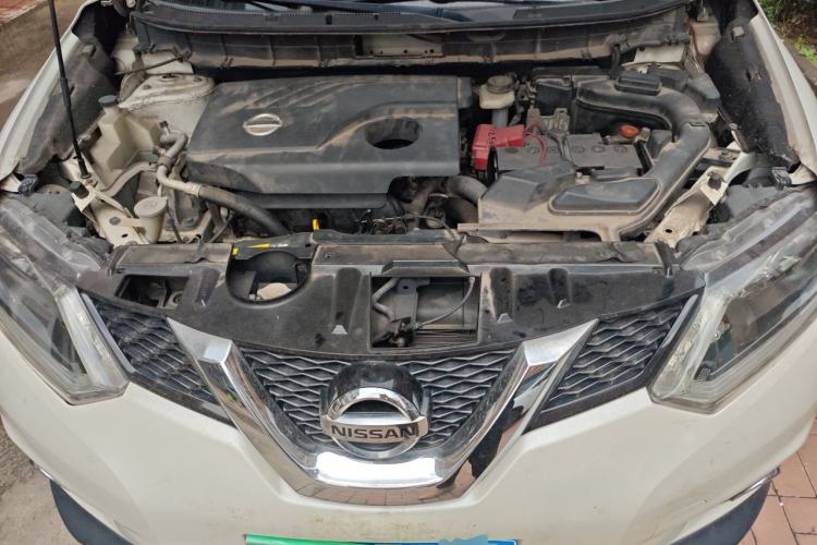 Used Nissan X-Trail 2014 2.0L CVT Comfort Edition 2WD Engine Bay