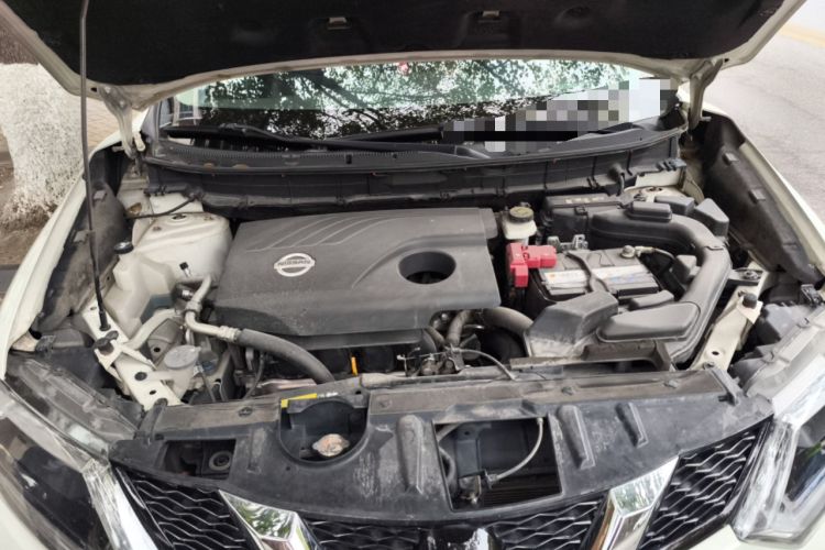 Used Nissan X-Trail 2014 2.0L CVT Comfort Edition 2WD Engine Bay