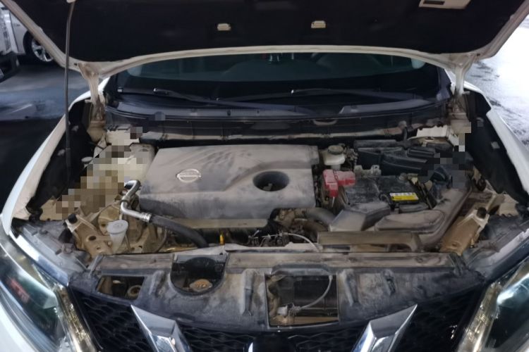 Used Nissan X-Trail 2014 2.0L CVT Comfort Edition 2WD Engine Bay
