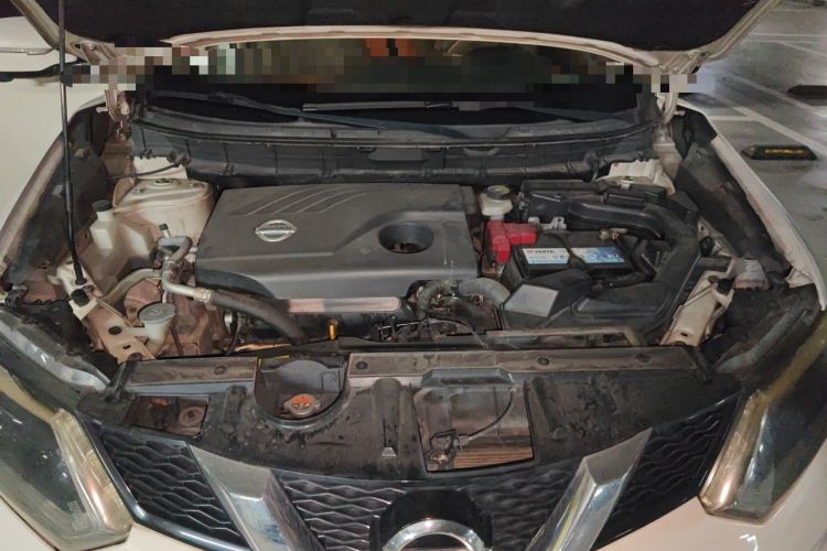 Used Nissan X-Trail 2014 2.0L CVT Comfort Edition 2WD Engine Bay