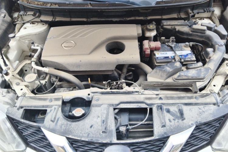Used Nissan X-Trail 2014 2.0L CVT Smart Edition 2WD Engine Bay