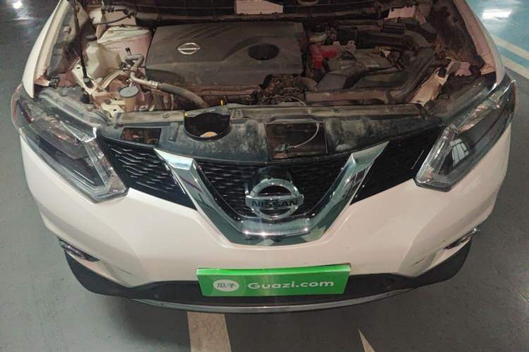 Used Nissan X-Trail 2014 2.0L CVT Comfort Edition 2WD Engine Bay