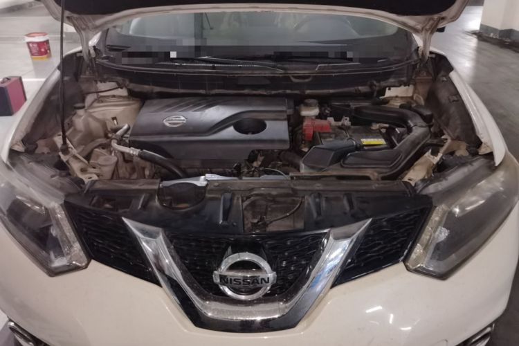 Used Nissan X-Trail 2014 2.0L CVT Comfort Edition 2WD Engine Bay