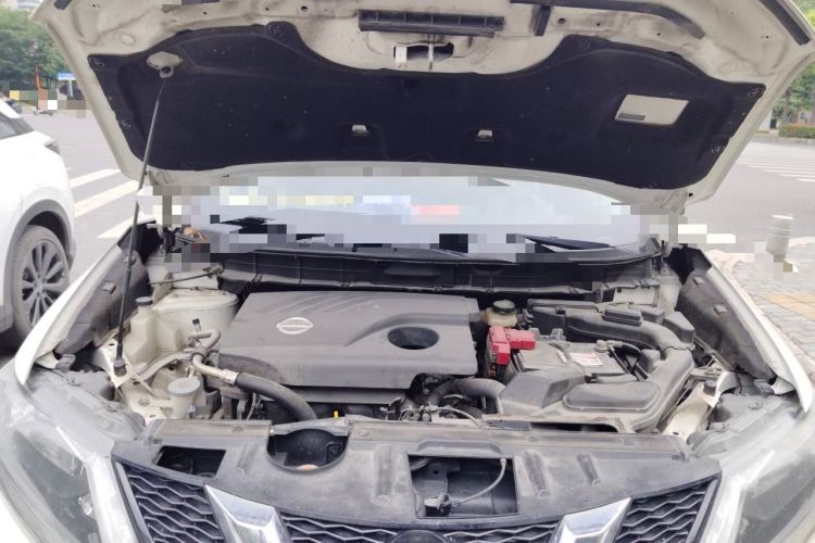 Used Nissan X-Trail 2014 2.0L CVT Comfort Edition 2WD Engine Bay