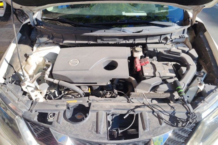 Used Nissan X-Trail 2014 2.0L CVT Comfort Edition 2WD Engine Bay